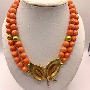 Gorgeous Vintage Bead Necklace with Calla Lily Design